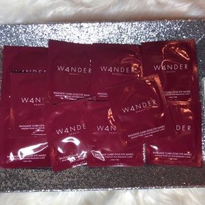 • Wander Beauty Gold Foil Undereye Mask